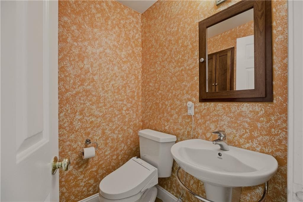 Single Family Residence at 41 Tefft Ridge Lane, South Kingstown, photo 20 of 50