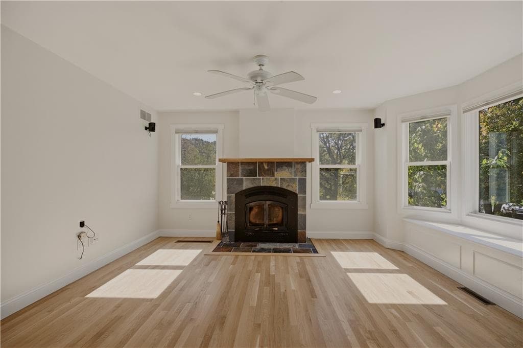 Single Family Residence at 41 Tefft Ridge Lane, South Kingstown, photo 9 of 50