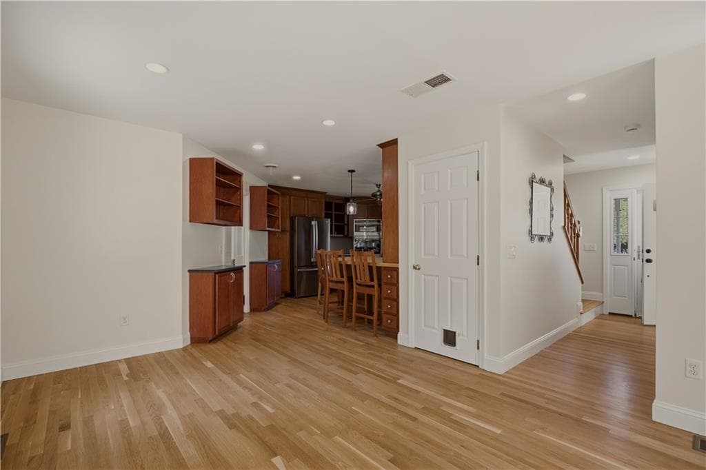 Single Family Residence at 41 Tefft Ridge Lane, South Kingstown, photo 11 of 50