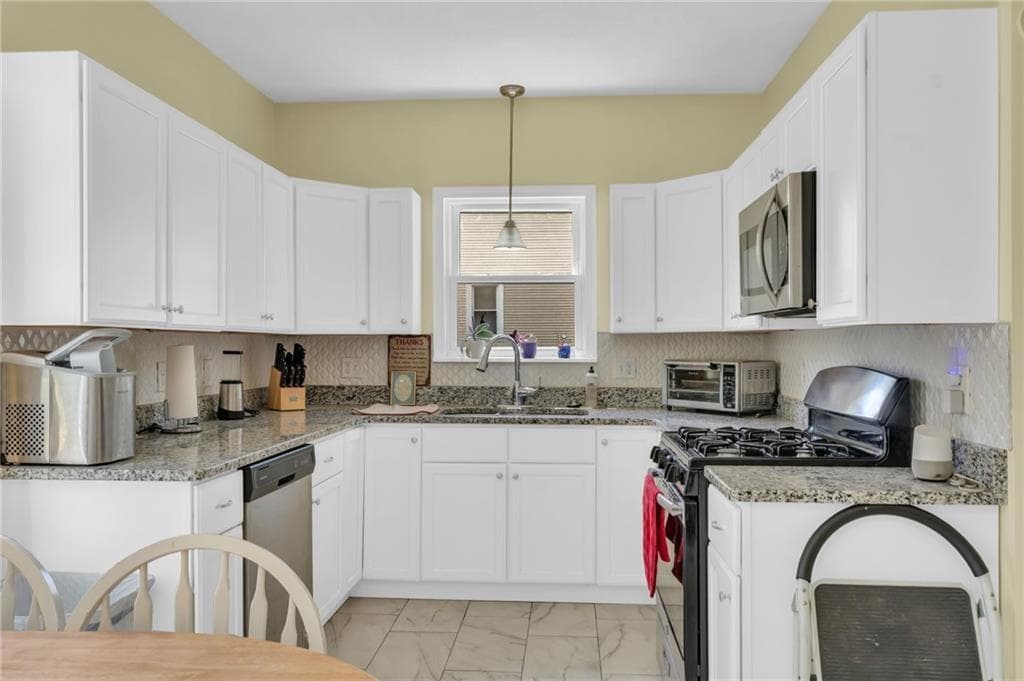 Single Family Residence at 45 Arch Street, Pawtucket, photo 13 of 42