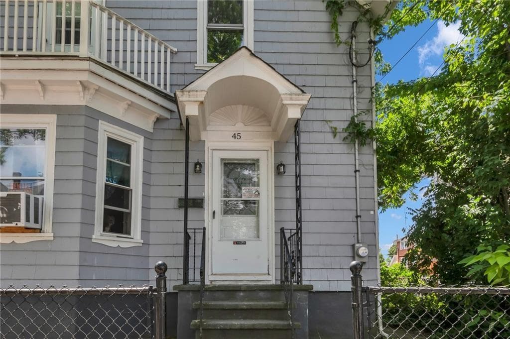 Single Family Residence at 45 Arch Street, Pawtucket, photo 4 of 42
