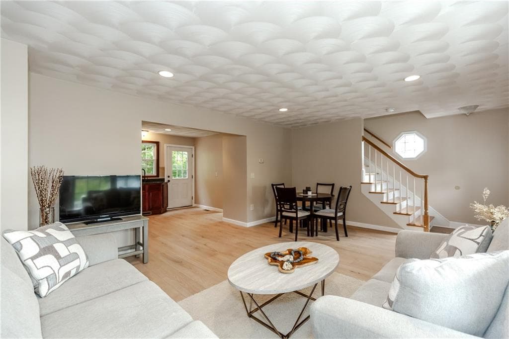 Condominium at 29 Dover Street UNIT 29, Cranston, photo 6 of 26