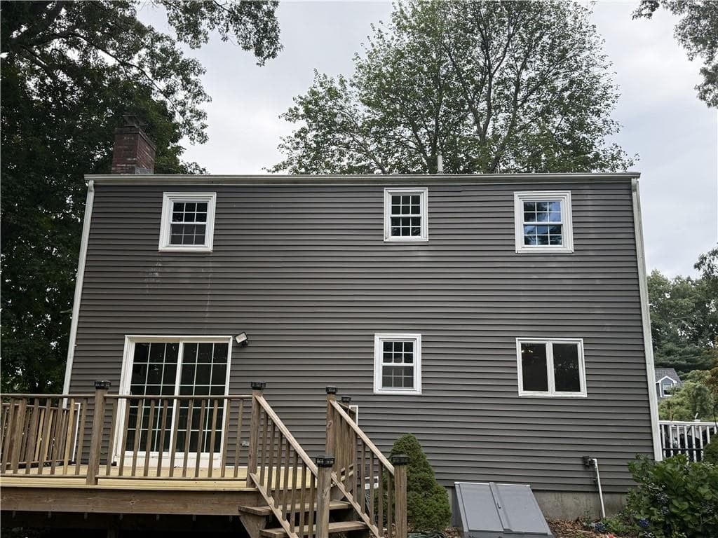 Single Family Residence at 15 Baneberry Drive, Cranston, photo 2 of 19