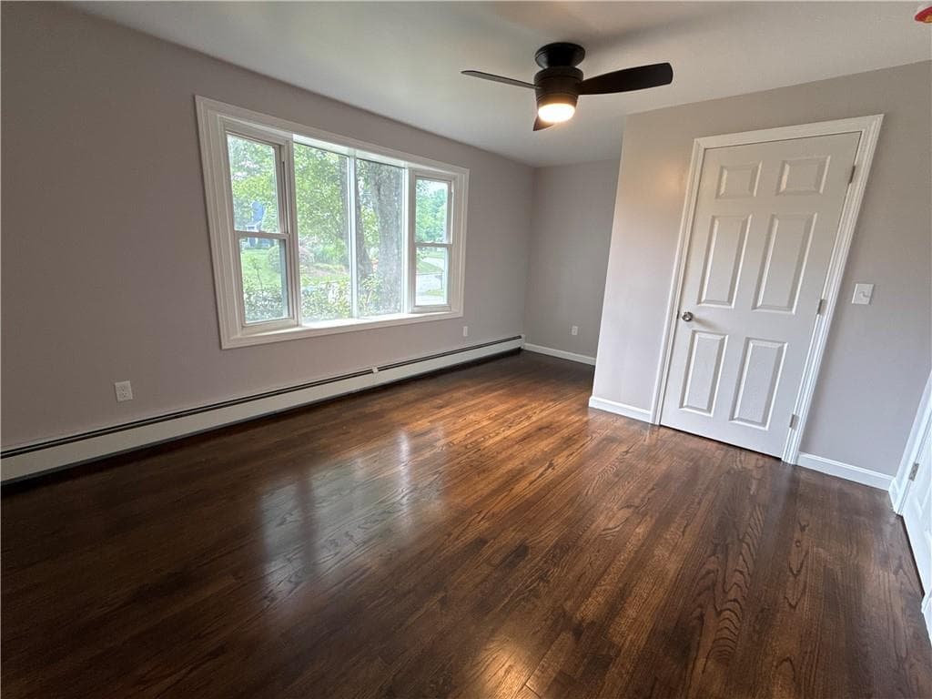 Single Family Residence at 15 Baneberry Drive, Cranston, photo 8 of 19