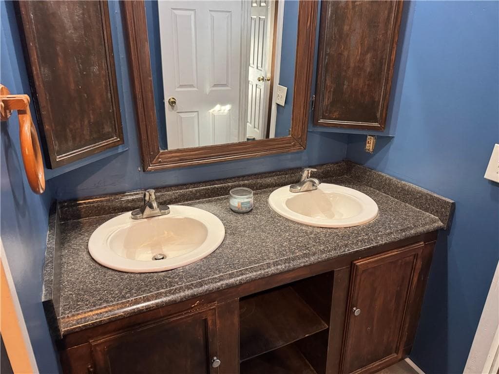 Single Family Residence at 480 South County Trail, Exeter, photo 6 of 12