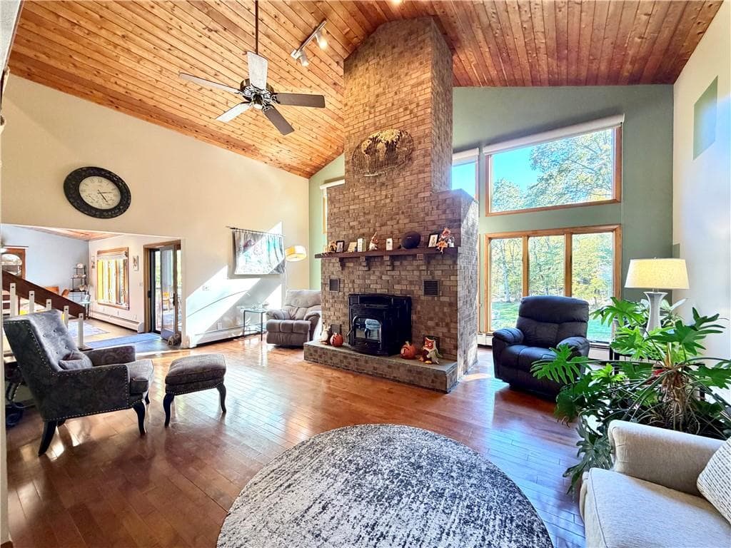Single Family Residence at 229 John Potter Road, West Greenwich, photo 5 of 49