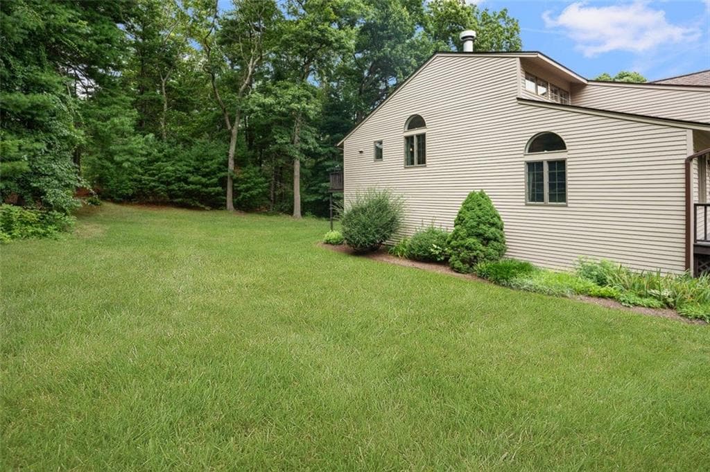 Condominium at 24 White Birch Court, North Kingstown, photo 30 of 35