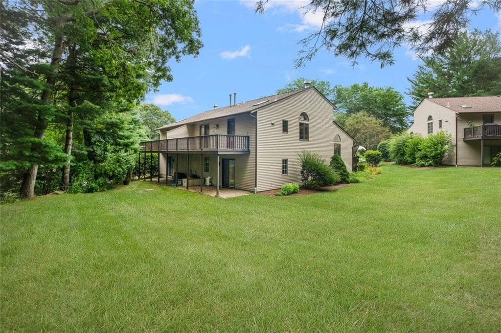 Condominium at 24 White Birch Court, North Kingstown, photo 25 of 35