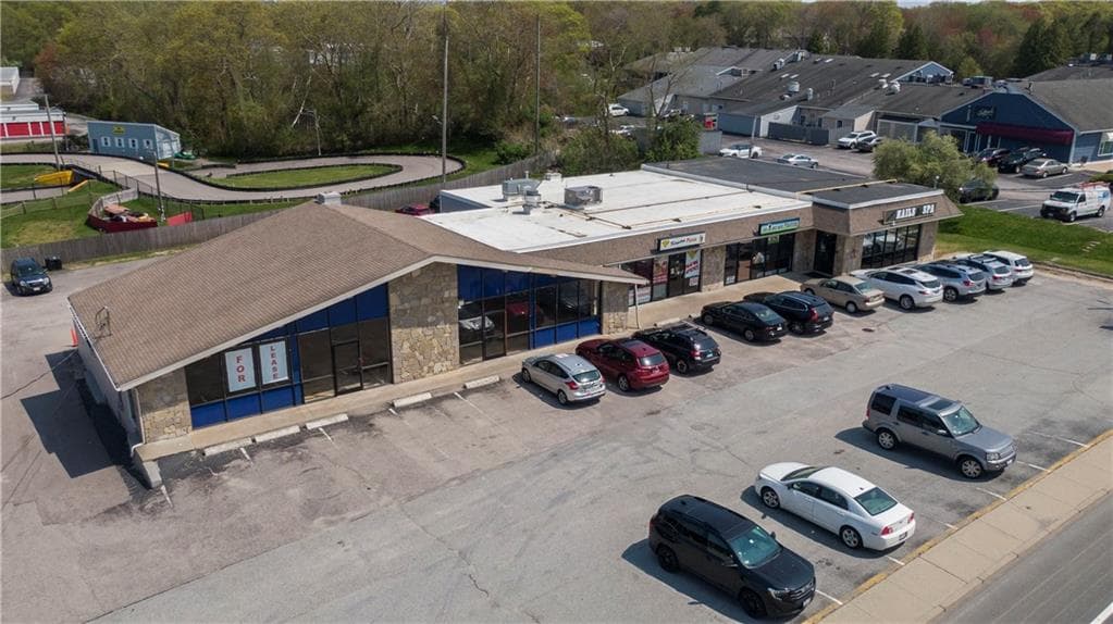 Commercial at 120 Point Judith Road, Narragansett, photo 2 of 28