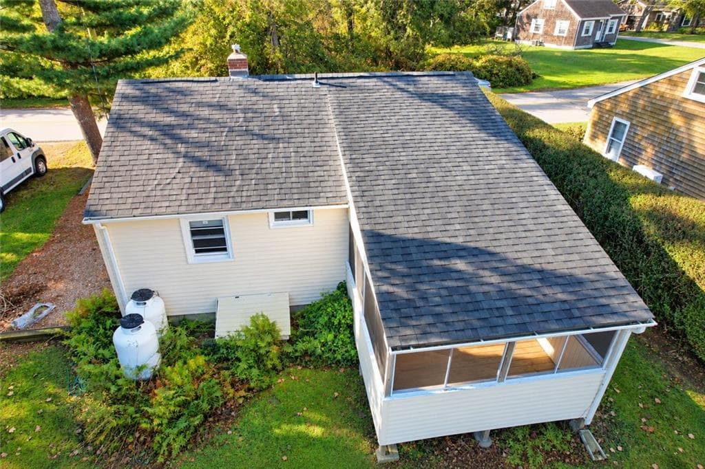 Single Family Residence at 39 Green Kinyon Driftway, Narragansett, photo 22 of 25