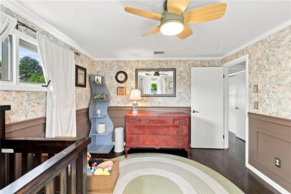 Single Family Residence at 8 Elmhurst Drive, Smithfield, photo 27 of 50