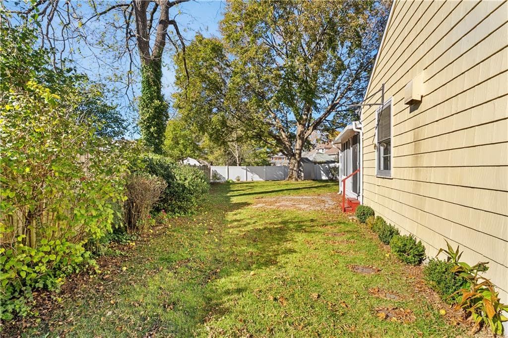 Single Family Residence at 30 Marshall Way, East Providence, photo 36 of 47