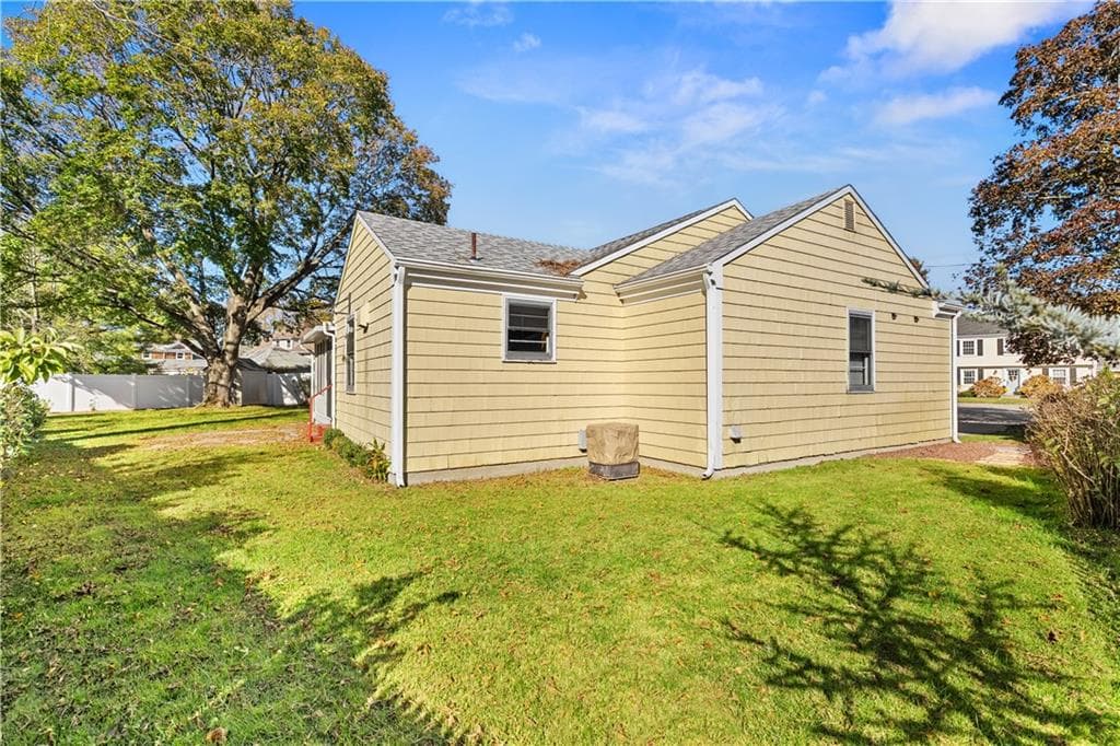 Single Family Residence at 30 Marshall Way, East Providence, photo 35 of 47