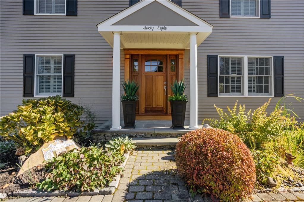 Single Family Residence at 68 Soares Drive, Portsmouth, photo 12 of 50