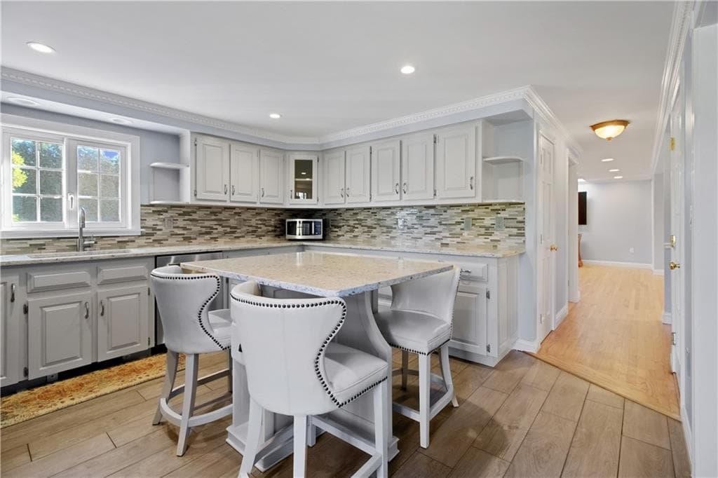 Single Family Residence at 68 Soares Drive, Portsmouth, photo 20 of 50
