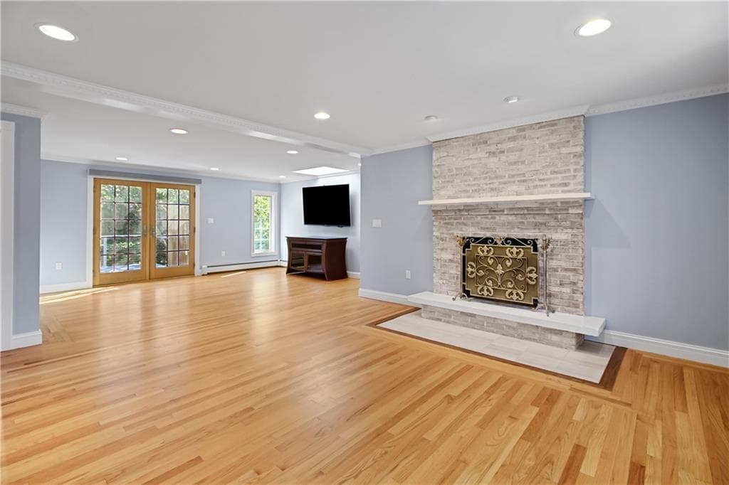 Single Family Residence at 68 Soares Drive, Portsmouth, photo 15 of 50