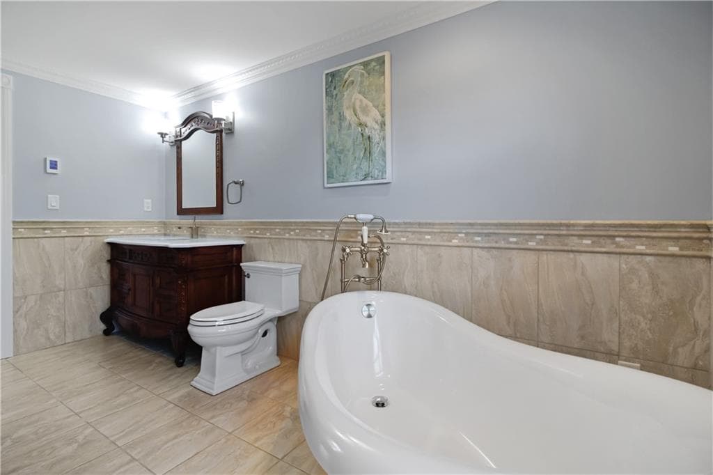 Single Family Residence at 68 Soares Drive, Portsmouth, photo 35 of 50