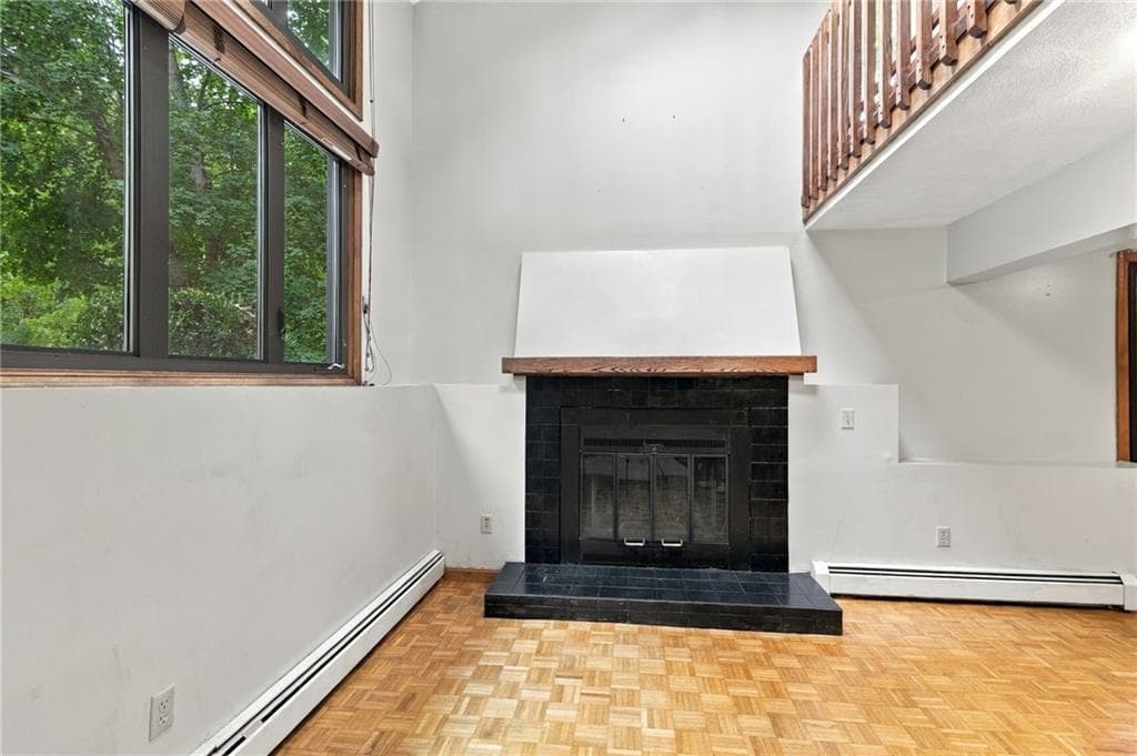 Single Family Residence at 15 Deer Run Run, Cranston, photo 16 of 37