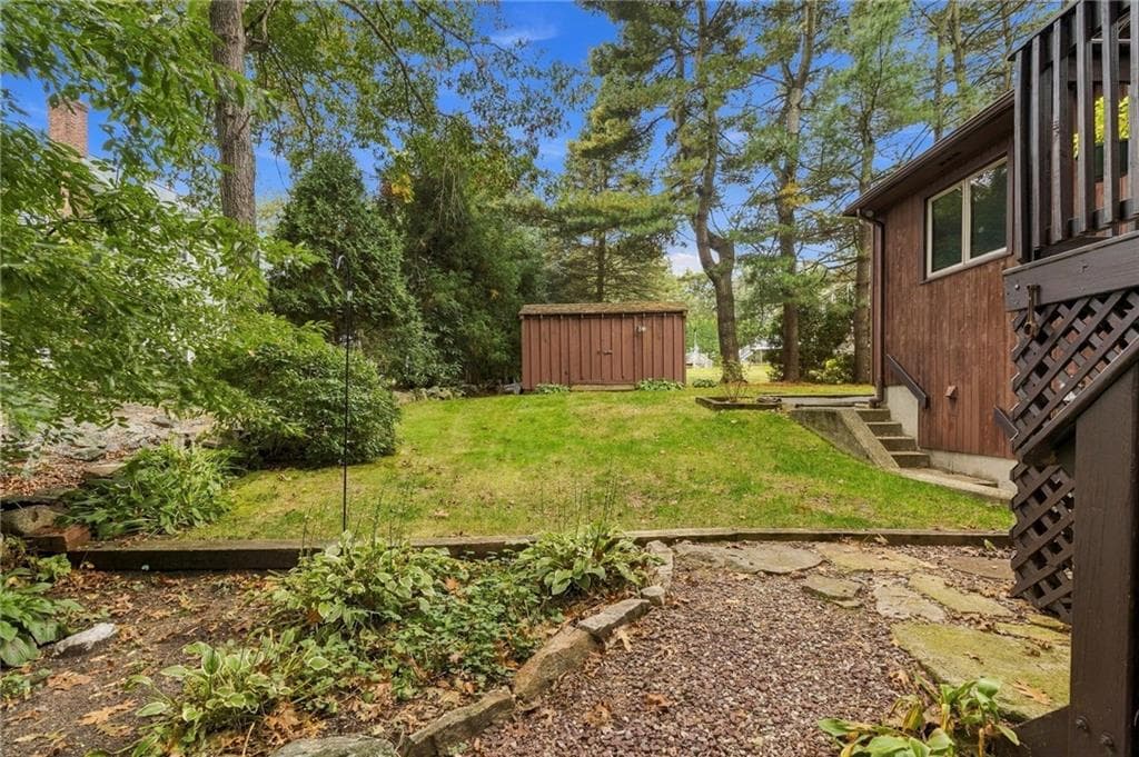Single Family Residence at 15 Deer Run Run, Cranston, photo 3 of 37