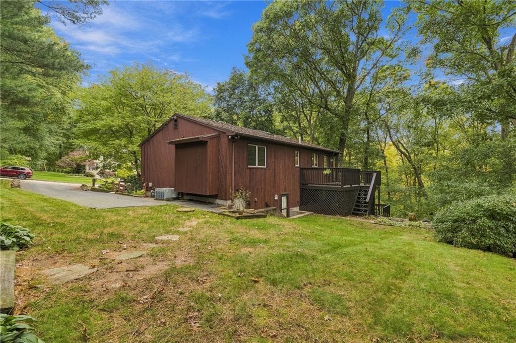 Single Family Residence at 15 Deer Run Run, Cranston, photo 5 of 37