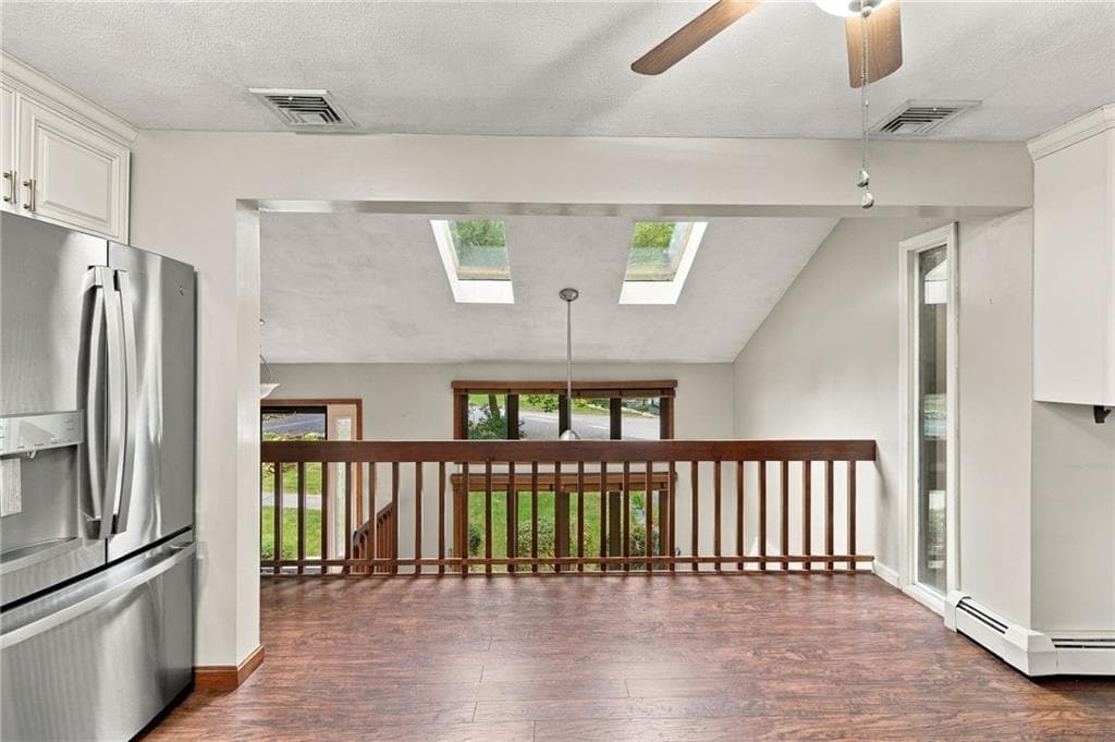 Single Family Residence at 15 Deer Run Run, Cranston, photo 9 of 37