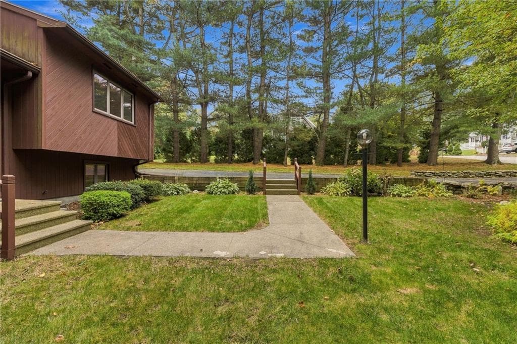 Single Family Residence at 15 Deer Run Run, Cranston, photo 34 of 37