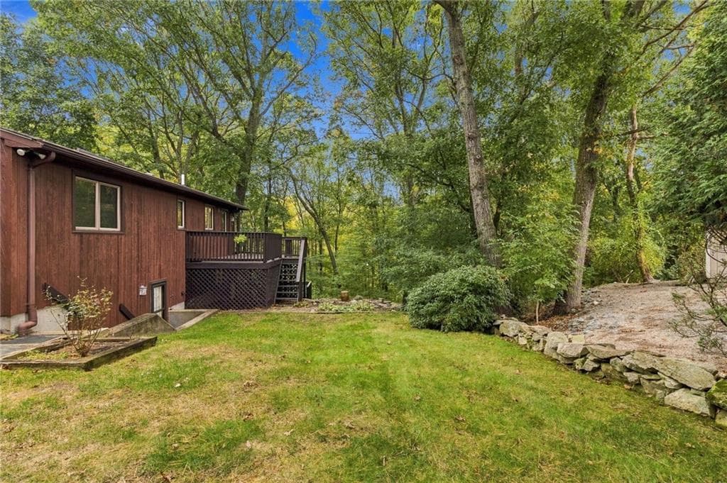 Single Family Residence at 15 Deer Run Run, Cranston, photo 4 of 37