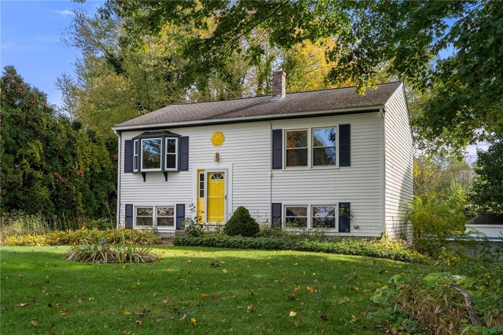 Single Family Residence at 193 Canal Street, Westerly, photo 4 of 39