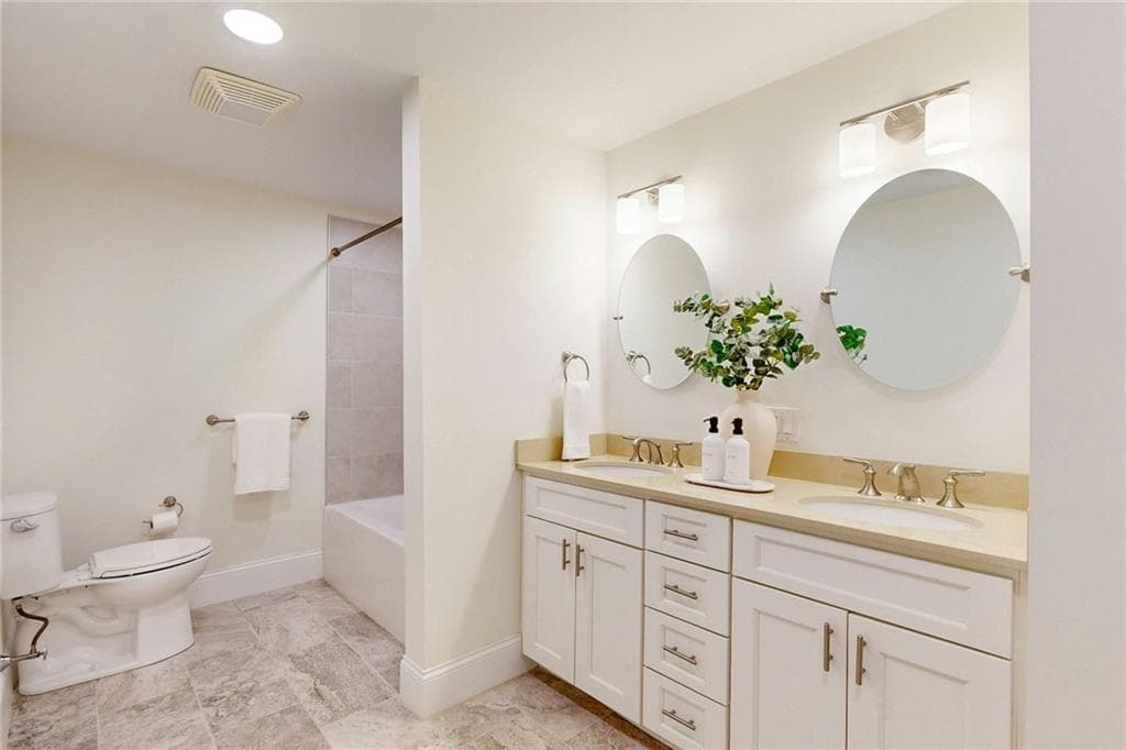 Condominium at 1404 South County Trail UNIT 203, East Greenwich, photo 27 of 44