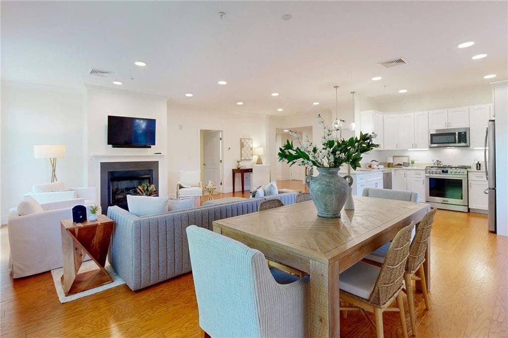 Condominium at 1404 South County Trail UNIT 203, East Greenwich, photo 13 of 44