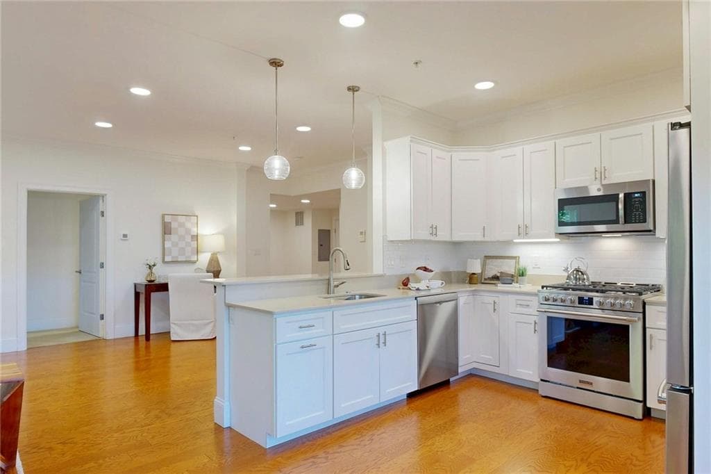Condominium at 1404 South County Trail UNIT 203, East Greenwich, photo 16 of 44