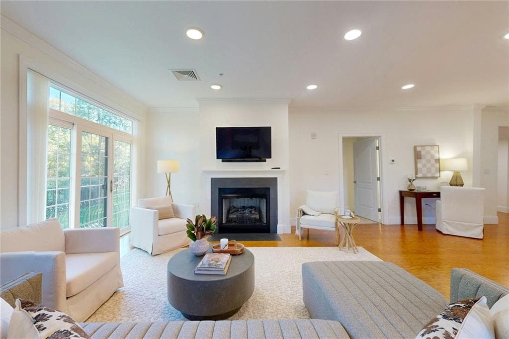 Condominium at 1404 South County Trail UNIT 203, East Greenwich, photo 5 of 44