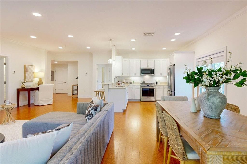 Condominium at 1404 South County Trail UNIT 203, East Greenwich, photo 14 of 44