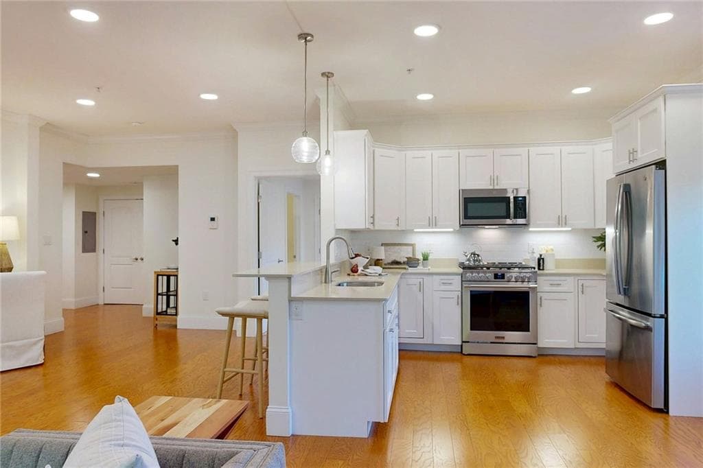 Condominium at 1404 South County Trail UNIT 203, East Greenwich, photo 15 of 44