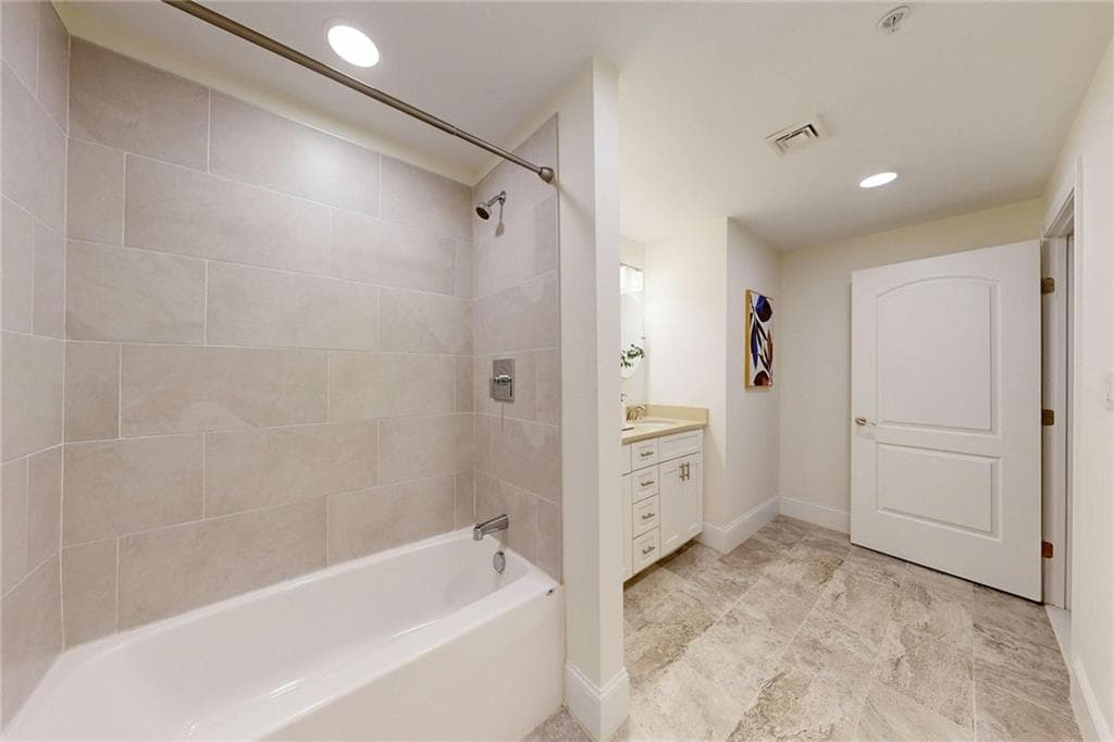 Condominium at 1404 South County Trail UNIT 203, East Greenwich, photo 29 of 44
