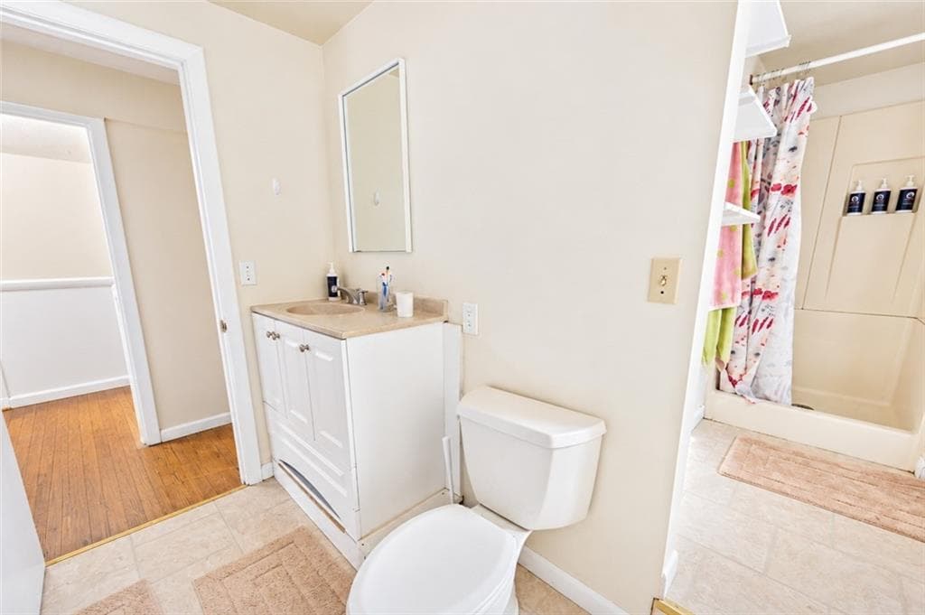 Single Family Residence at 10 Melville Lane, Narragansett, photo 26 of 30