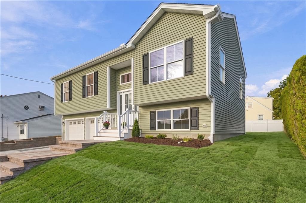 Single Family Residence at 36 Vineyard Avenue, Cumberland, photo 2 of 40