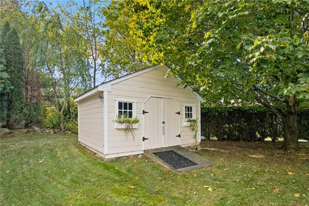 Single Family Residence at 23 Balsam Lane, Smithfield, photo 36 of 38