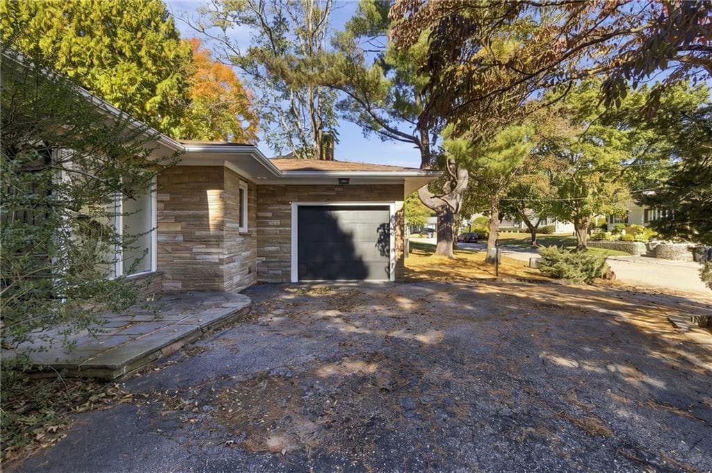Single Family Residence at 38 Amherst Road, Cranston, photo 2 of 49