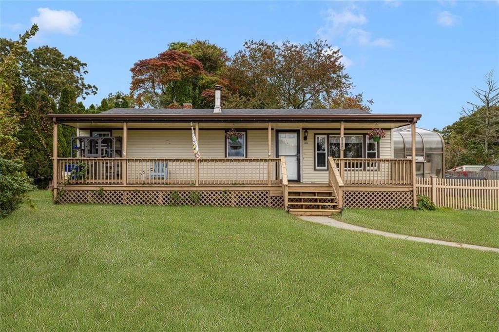 Single Family Residence at 1034 Stafford Road, Tiverton, photo 3 of 49