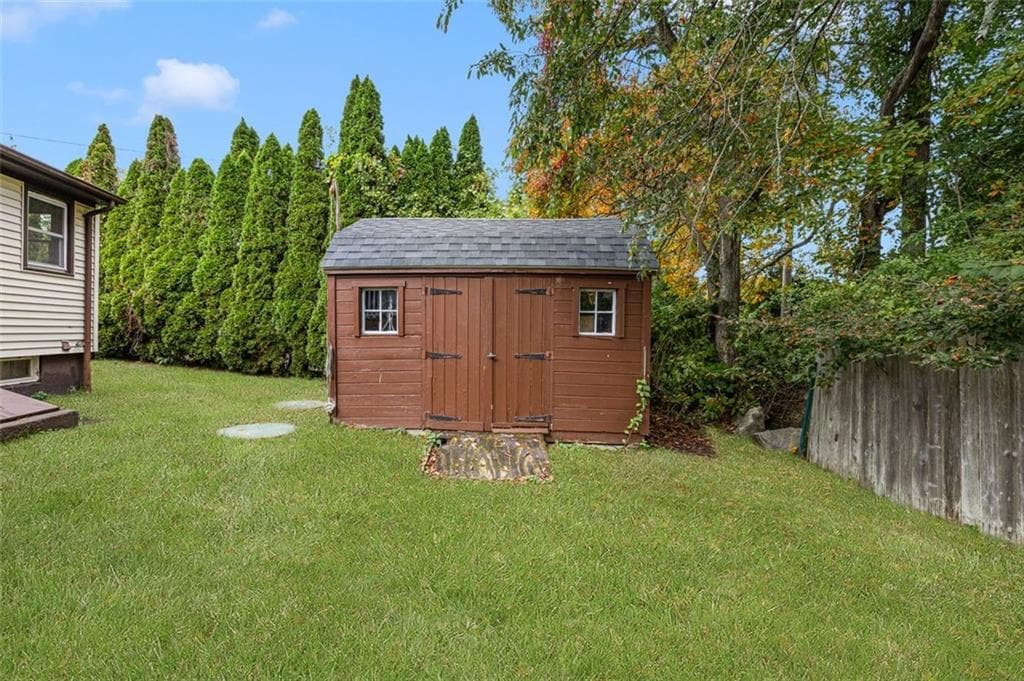 Single Family Residence at 1034 Stafford Road, Tiverton, photo 45 of 49