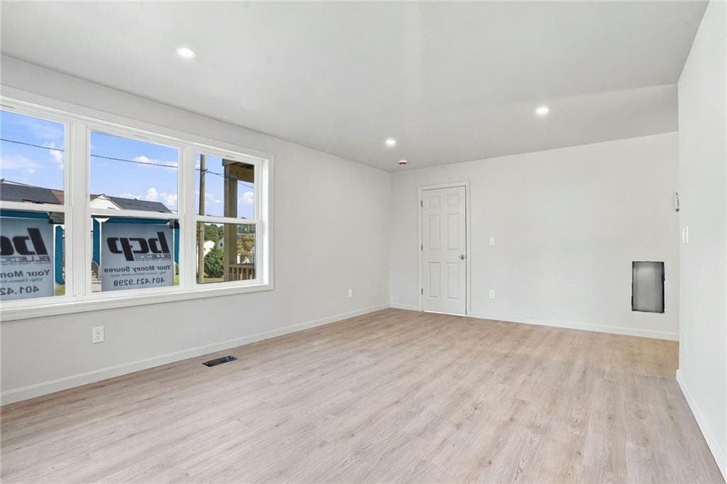 Single Family Residence at 61 Smart Street, Providence, photo 6 of 32