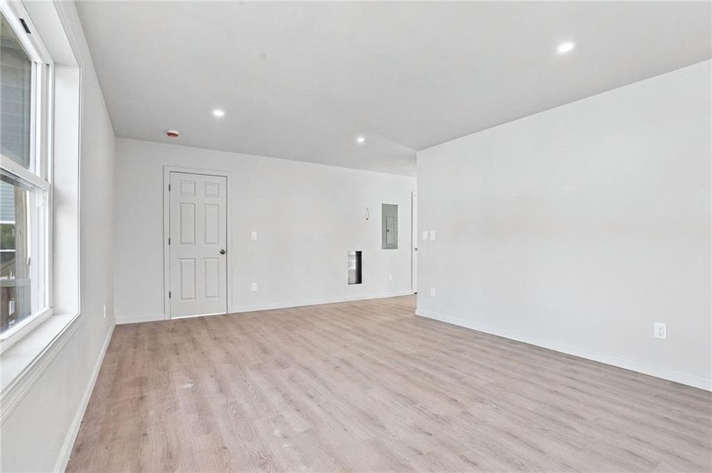 Single Family Residence at 61 Smart Street, Providence, photo 7 of 32