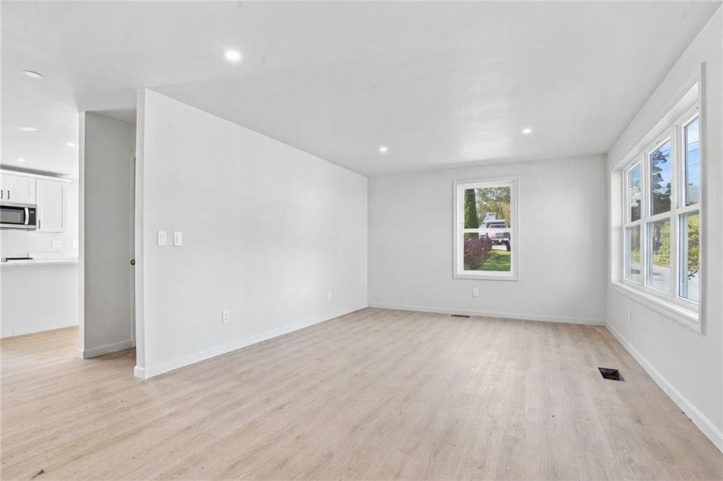 Single Family Residence at 61 Smart Street, Providence, photo 5 of 32