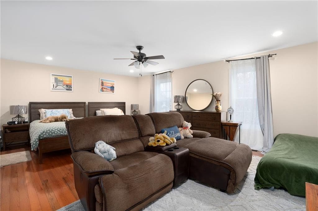 Single Family Residence at 124 Bishop Avenue, East Providence, photo 17 of 23