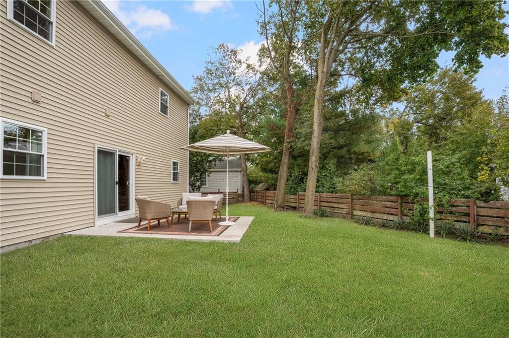 Single Family Residence at 124 Bishop Avenue, East Providence, photo 20 of 23