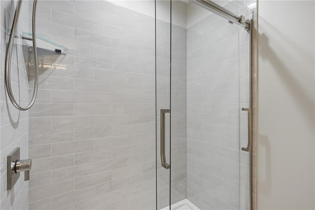 Condominium at 249 Spencer Woods Drive, East Greenwich, photo 23 of 32