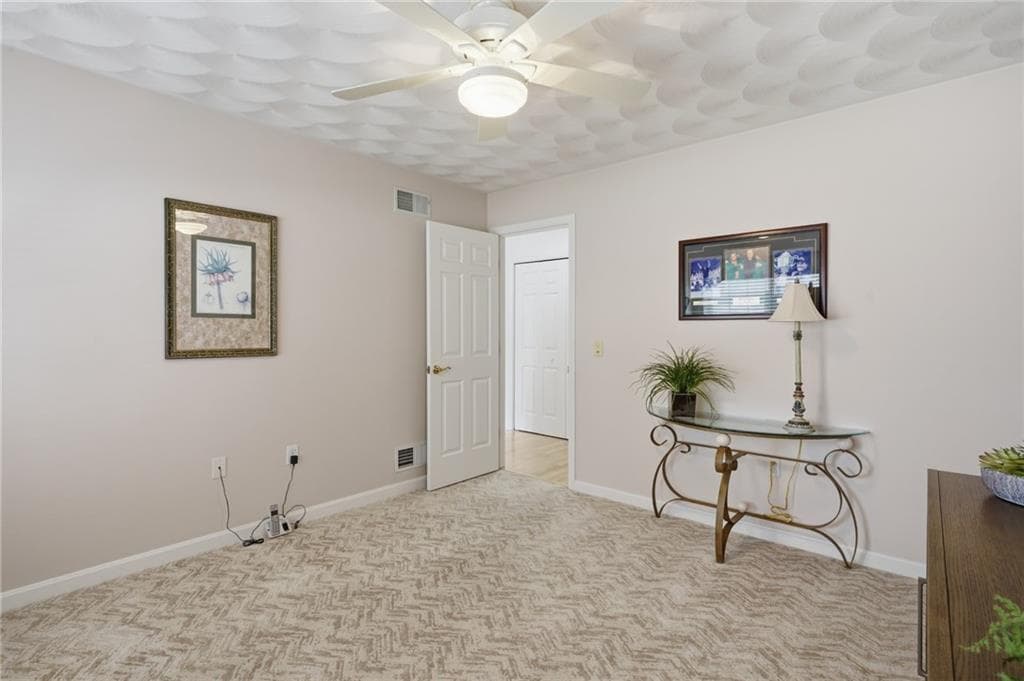 Condominium at 249 Spencer Woods Drive, East Greenwich, photo 24 of 32