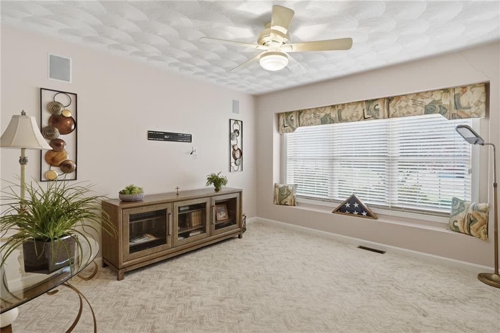 Condominium at 249 Spencer Woods Drive, East Greenwich, photo 25 of 32