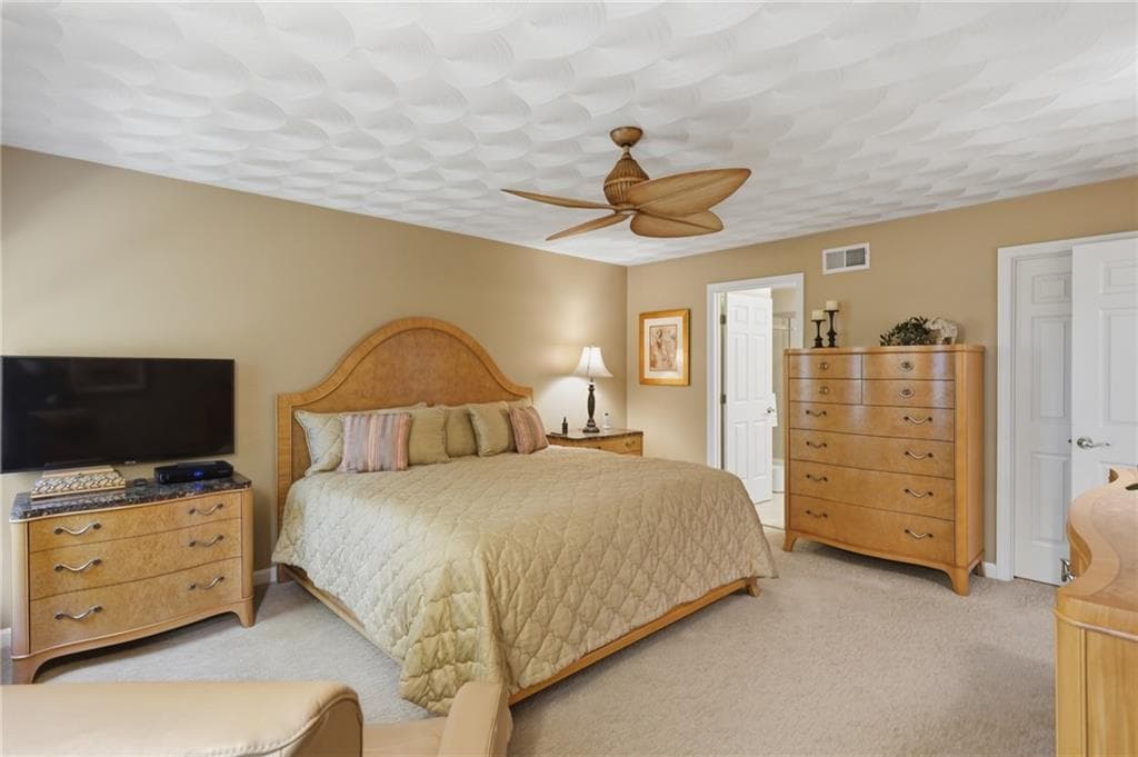 Condominium at 249 Spencer Woods Drive, East Greenwich, photo 21 of 32